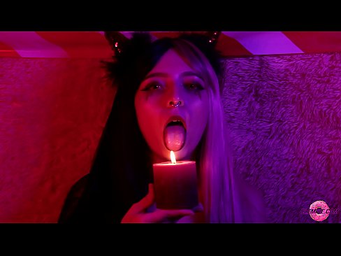 ❤️ Succubus Sexy-ren Pumada Sutsua Ahoa betetzearekin Pornografia besterik ez gugan ❌️❤