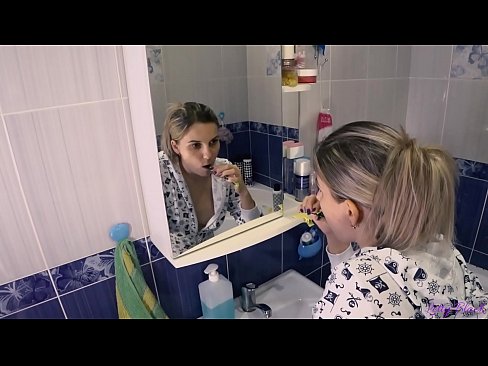 ❤️ Pijamaz jantzitako gazteekin ahozko esperma amaitzen da ipurdian - Letty Black Pornografia besterik ez gugan ❌️❤